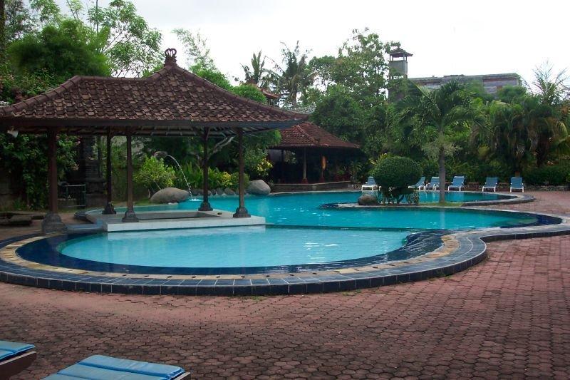 Matahari Bungalow Hotel Legian  Exterior photo